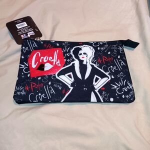 NWT Disney Cruella zippered pouch accessories bag must see